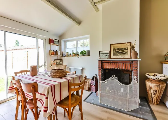 La Maison Des Marais De Sallertaine